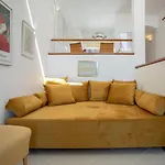 Tac - Windmill Oceanfront Villa